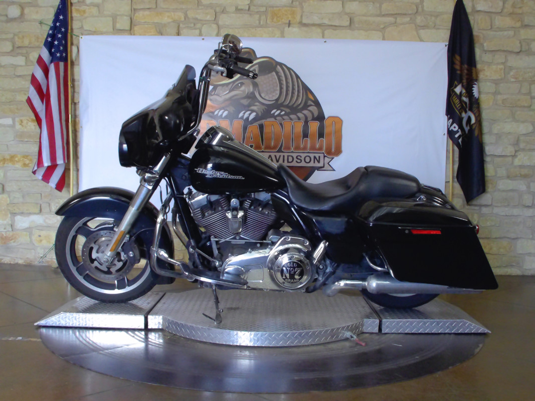Street Glide®