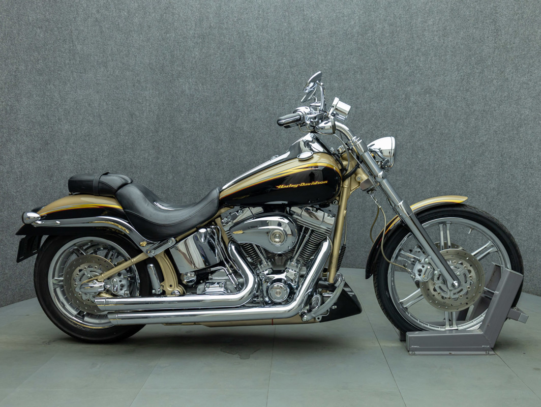 Screamin' Eagle® Softail® Deuce