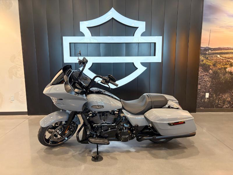 Road Glide®
