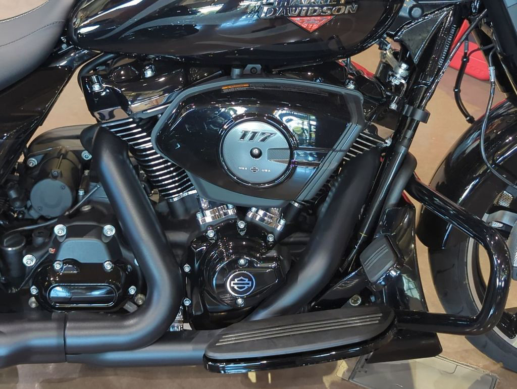 Street Glide®