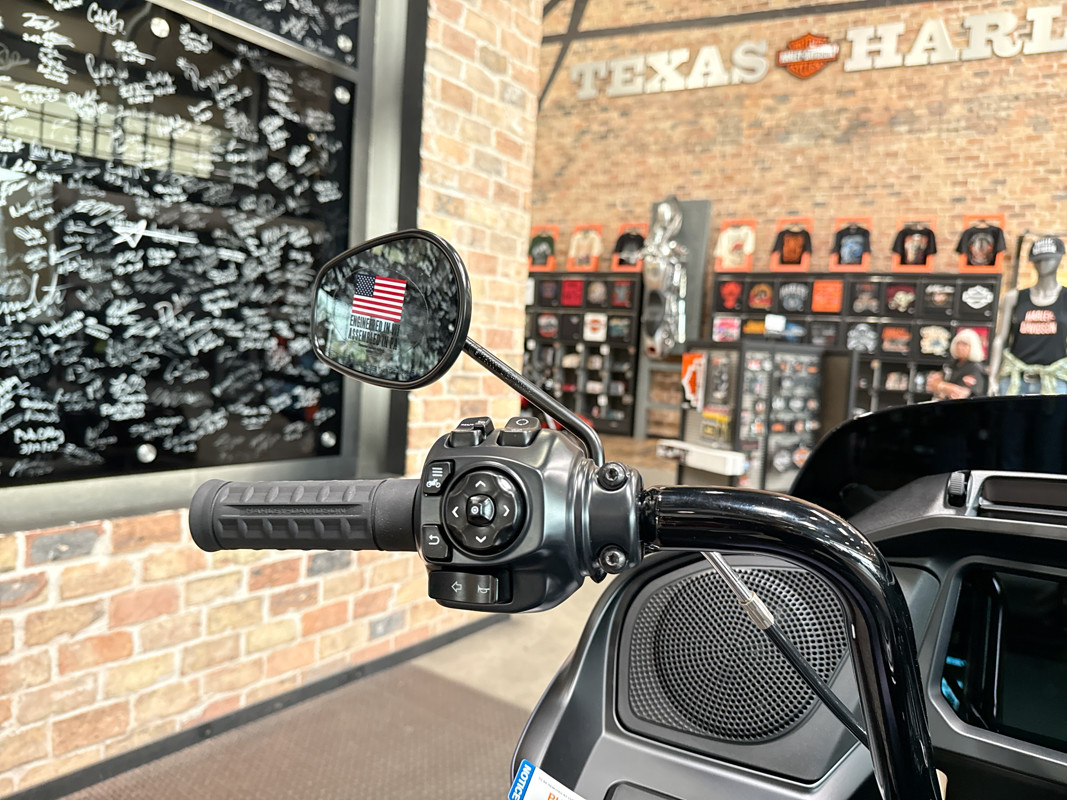 Road Glide®