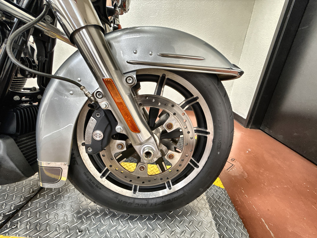 Road King Police