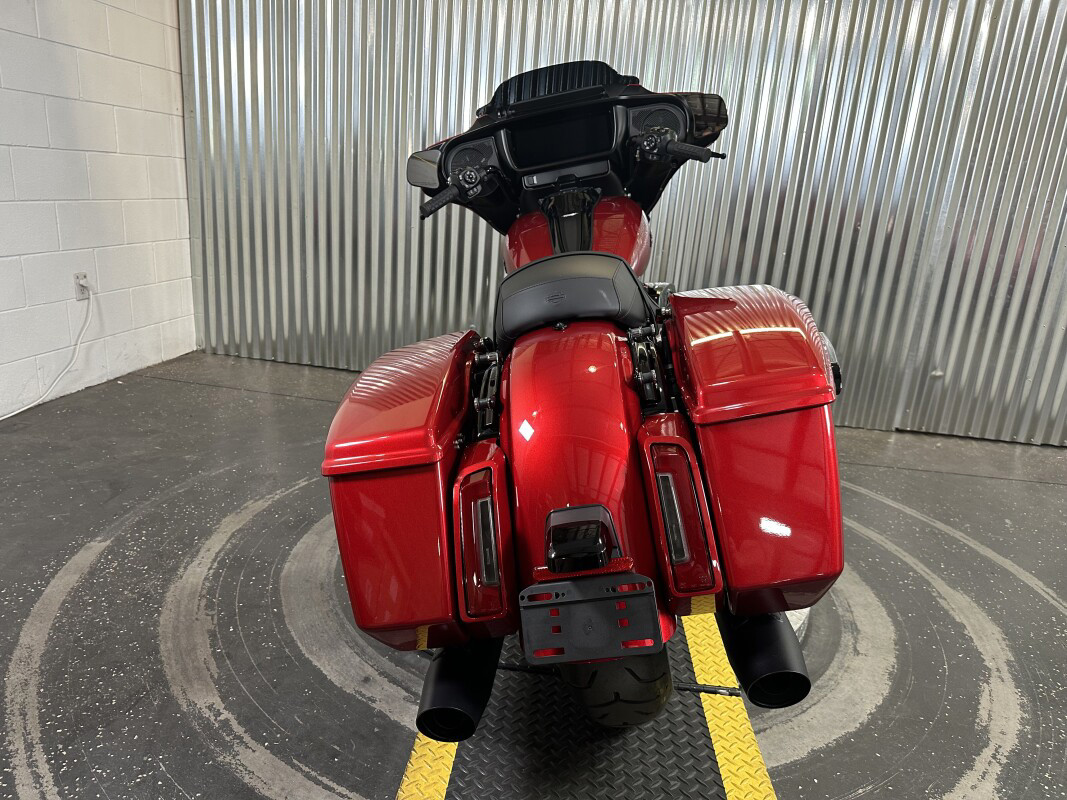 Street Glide®