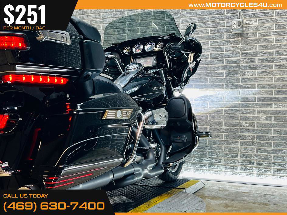 Electra Glide® Ultra Limited® Low