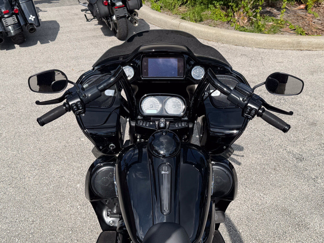 Road Glide® 3