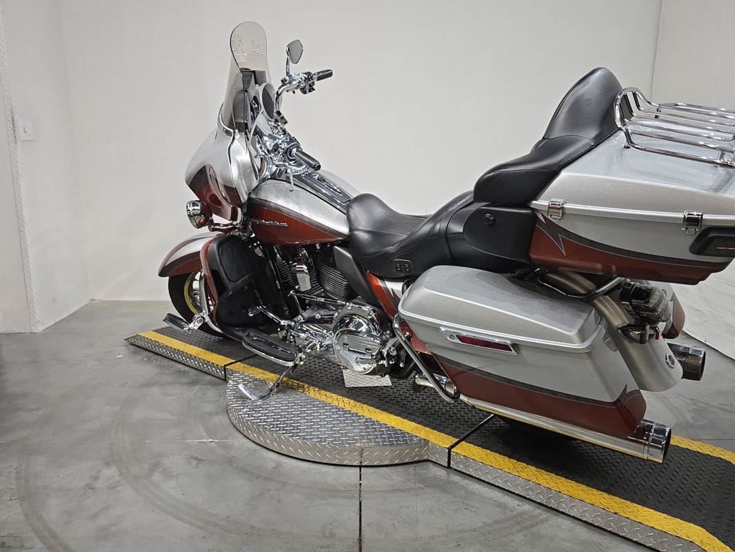 CVO® Electra Glide® Ultra Limited