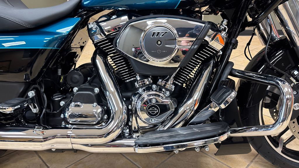 Road Glide®