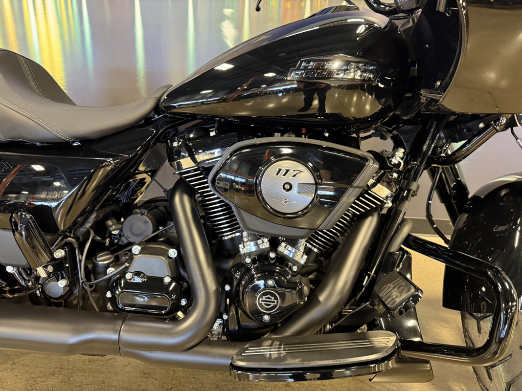 Road Glide®