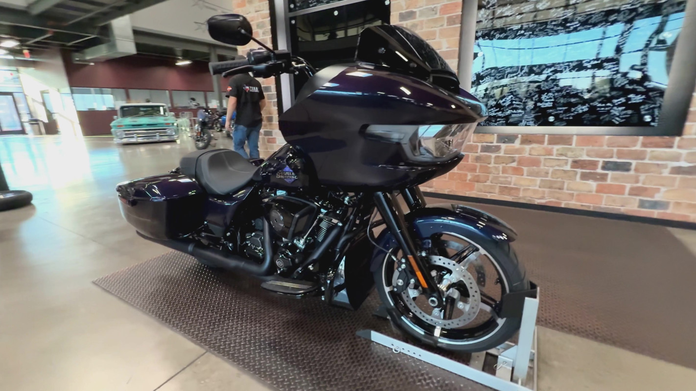 Road Glide®