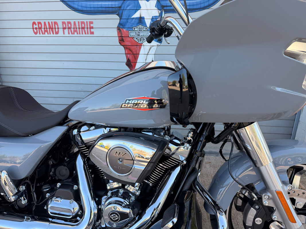 Road Glide®