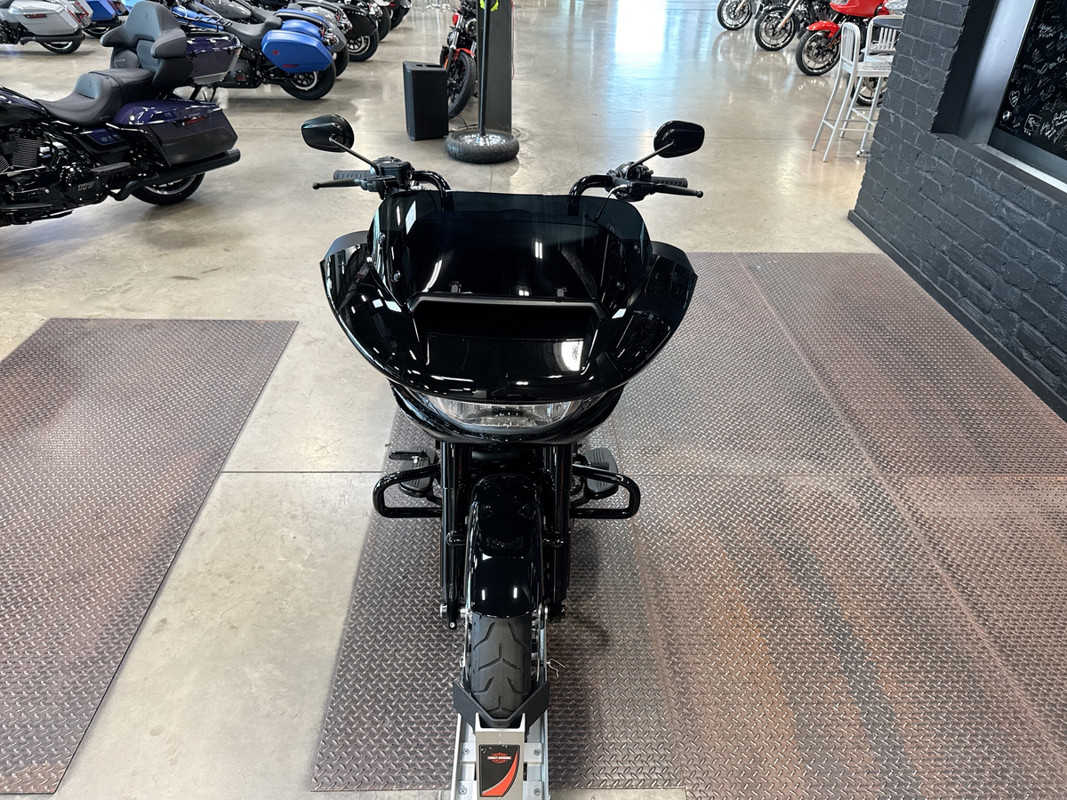 Road Glide®