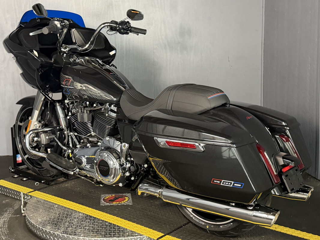 Road Glide®