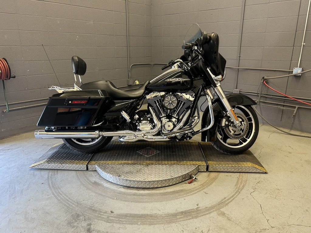 Street Glide®