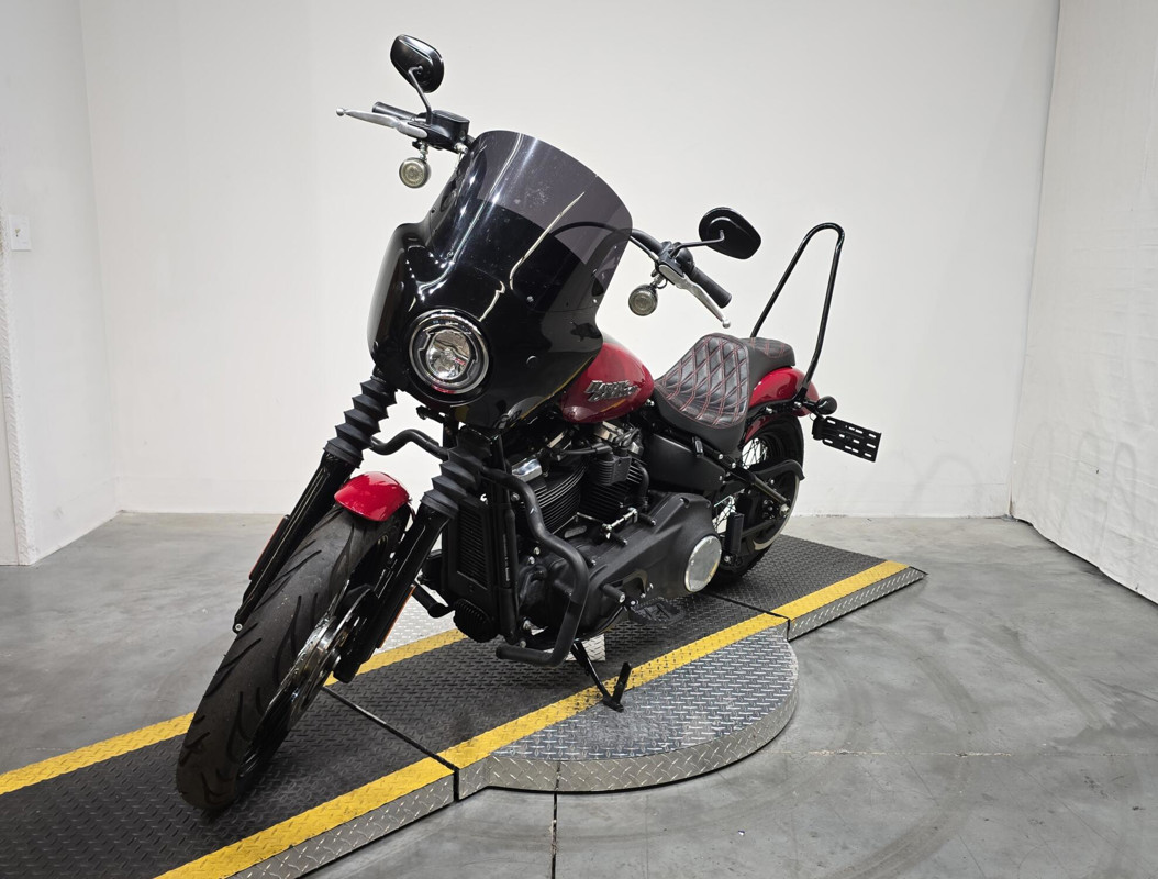 Street Bob®