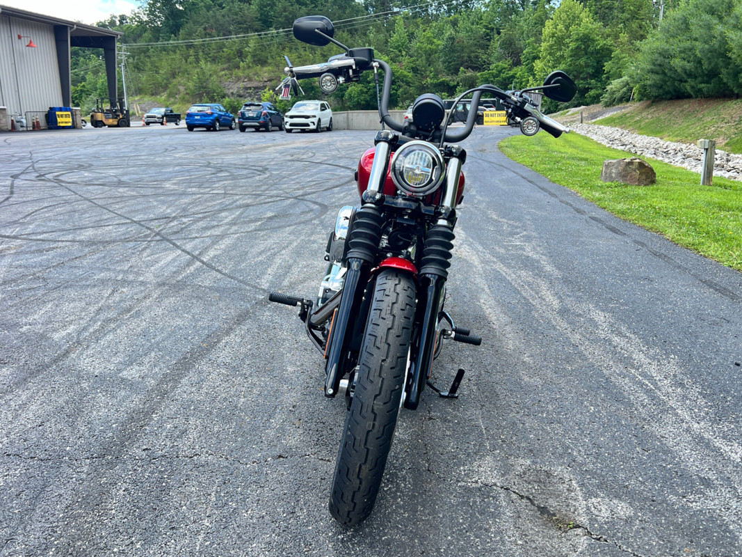 Street Bob®