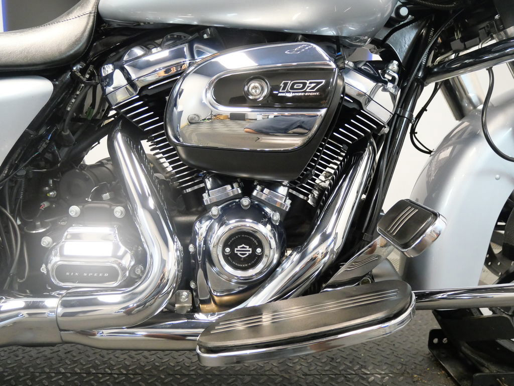 Street Glide®