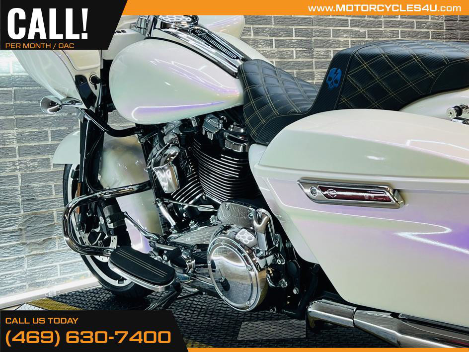 Road Glide®
