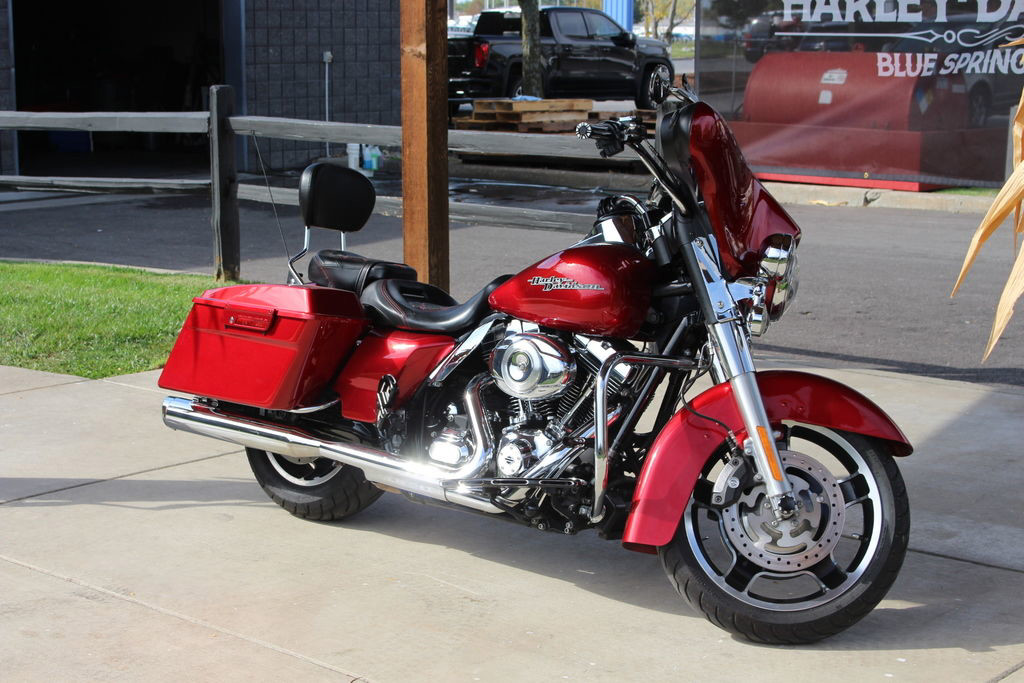 Street Glide®
