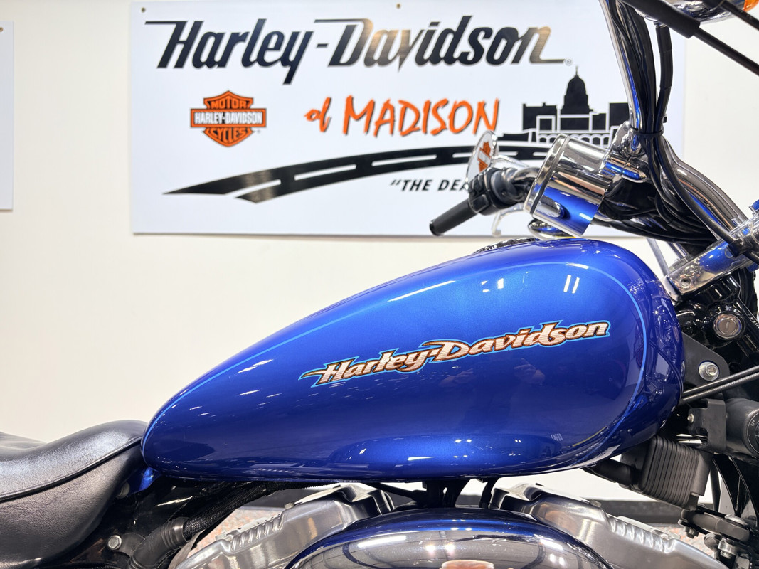 Sportster® 883 Custom
