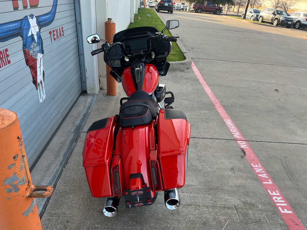 CVO® Road Glide®