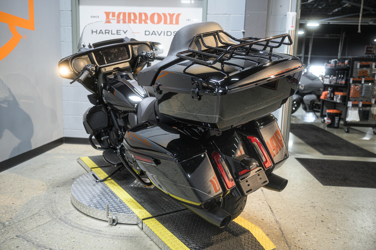 Street Glide® Ultra