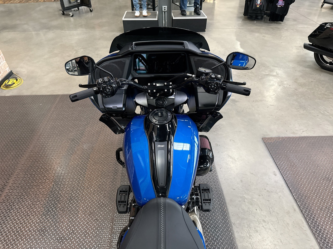 Road Glide®
