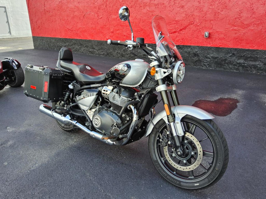 Super Meteor 650