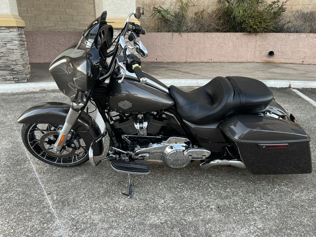 Street Glide® Special