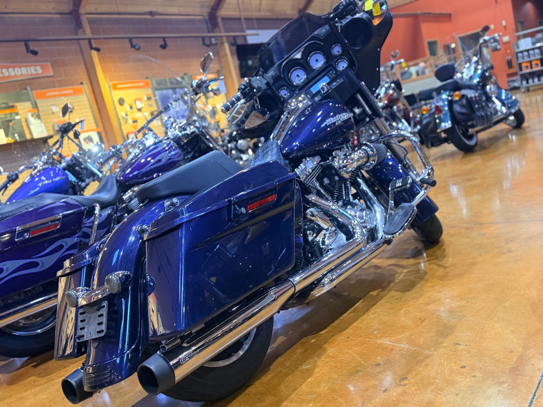 Street Glide®