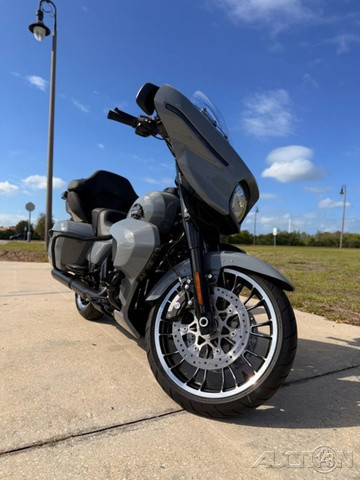 Street Glide® Limited