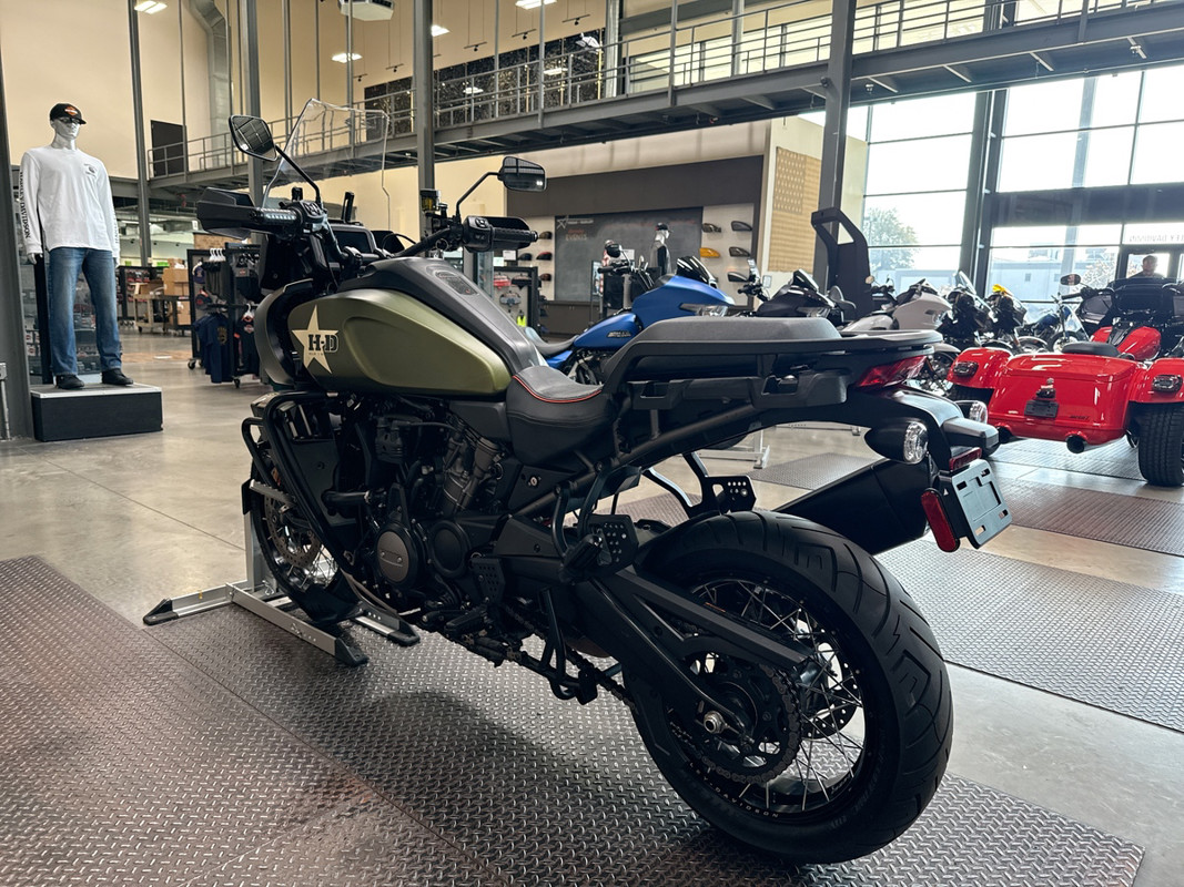 Pan America® 1250 Special