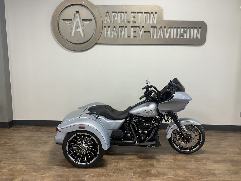 Road Glide® 3