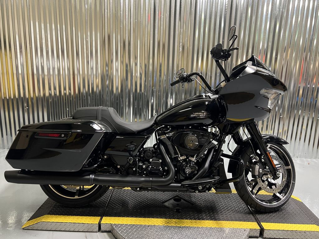 Road Glide®