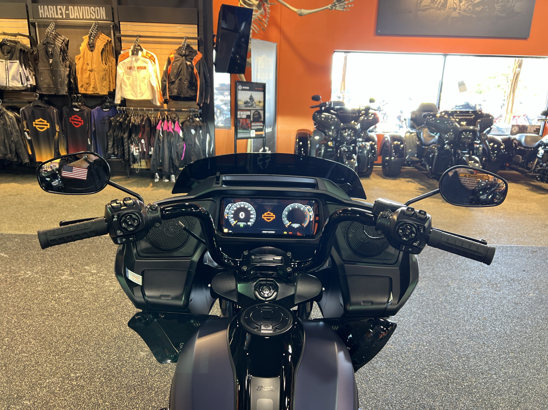 Road Glide®