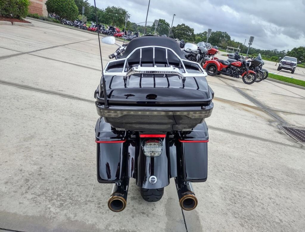 CVO® Road Glide® Limited Anniversary