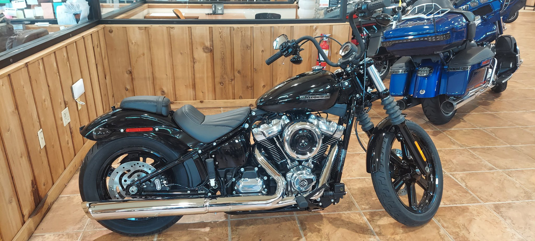 Street Bob®