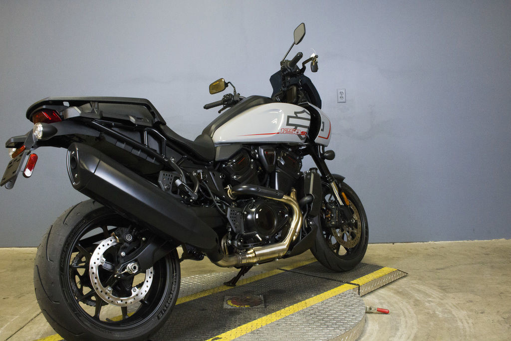 Pan America® 1250 ST