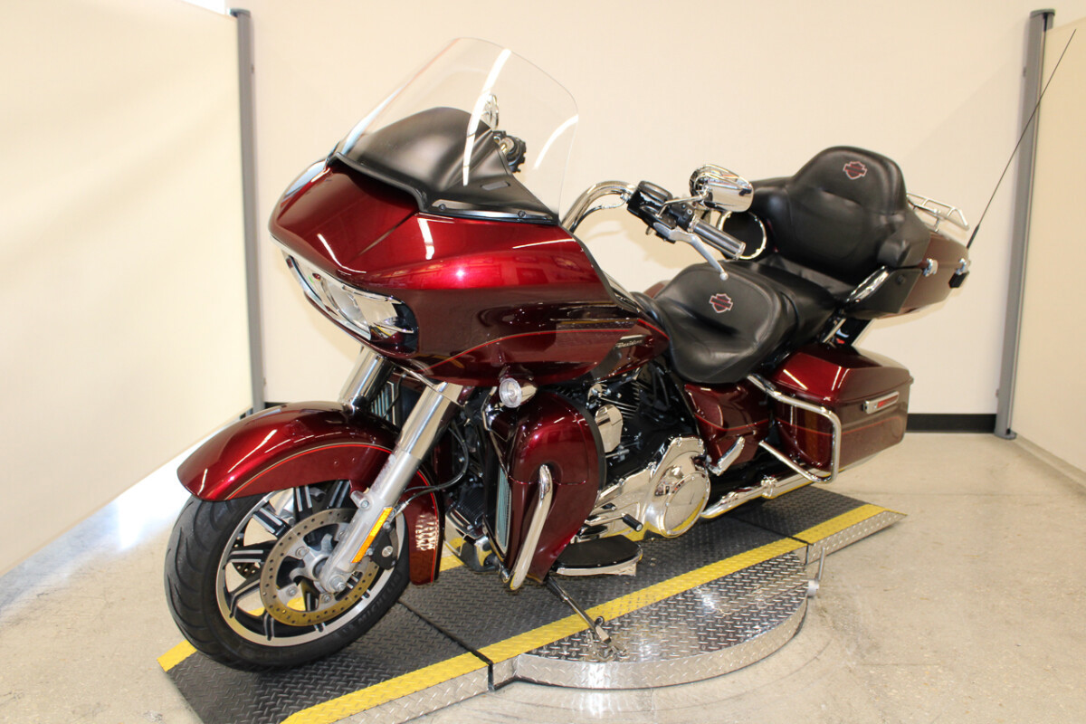 Road Glide® Ultra