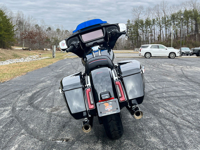Street Glide®