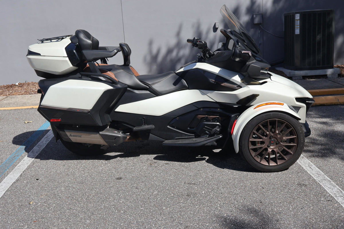 Spyder RT Sea-To-Sky
