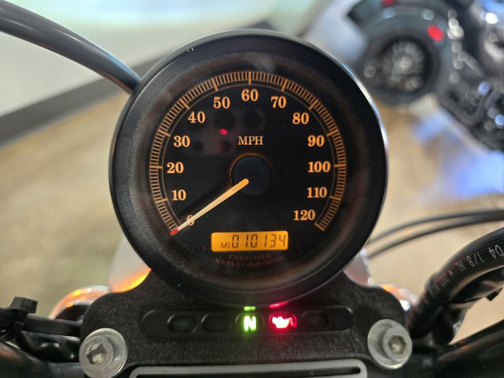 Sportster® 883 Low