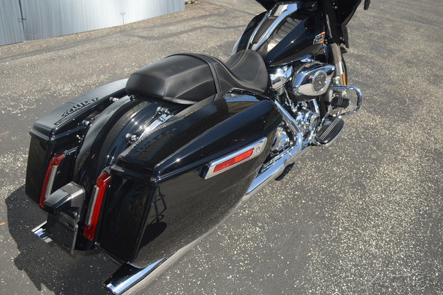 Street Glide®