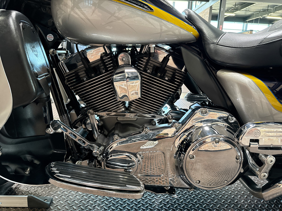CVO® Ultra Classic® Electra Glide®