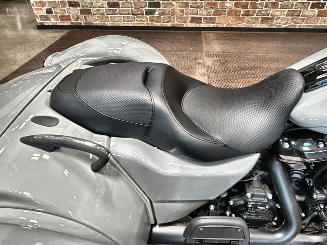 Road Glide® 3