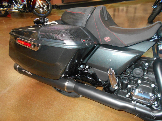 Road Glide®
