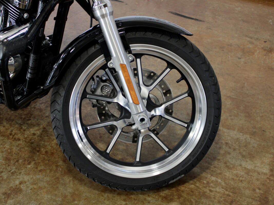 Sportster® SuperLow® 1200T