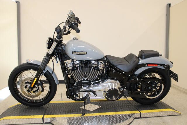Street Bob®