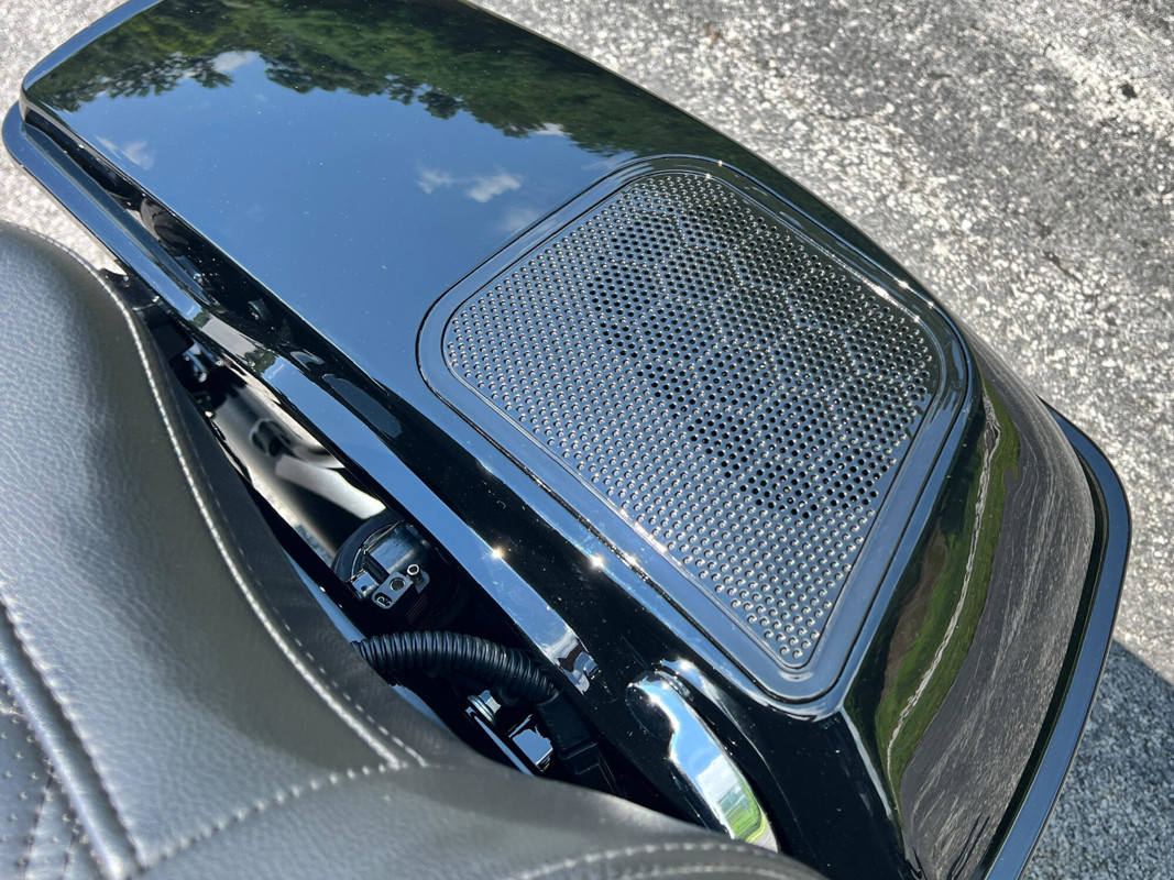 Street Glide® ST
