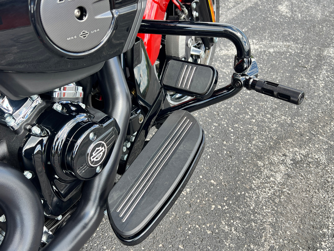 Street Glide®