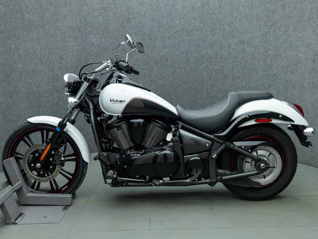 Vulcan® 900 Custom
